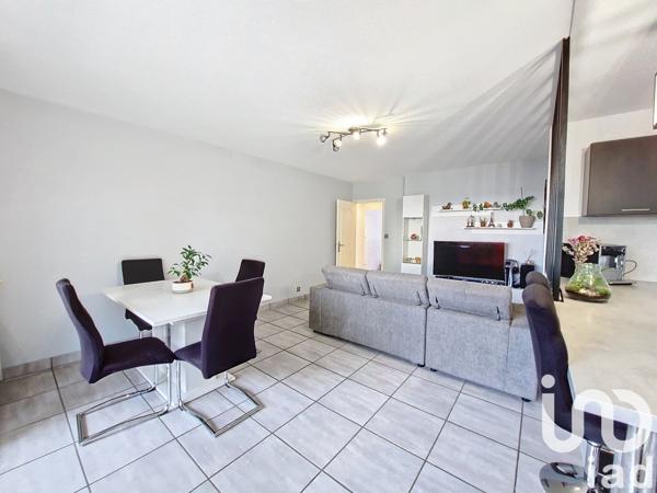 Appartement à vendre 3 pièces 81 m² Décines-Charpieu