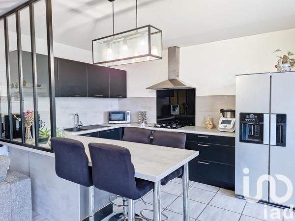 Appartement à vendre 3 pièces 81 m² Décines-Charpieu