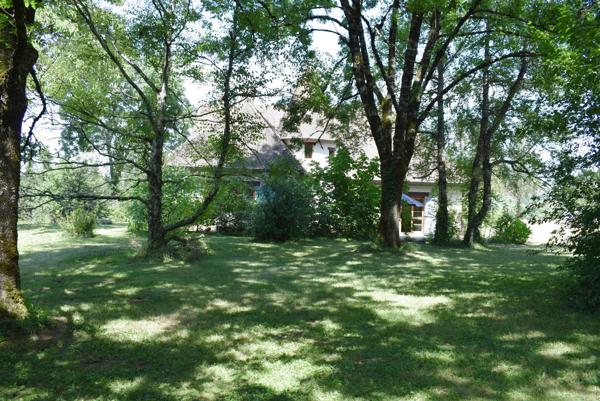 JURA PROPRIETE D'EXCEPTION SUR 18154 m² DE TERRAIN