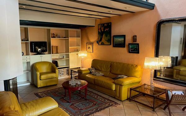 Maison à vendre    8 pièces •  Dommartin