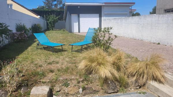 BEAU T3 AVEC TERRASSE, JARDIN ET GARAGE