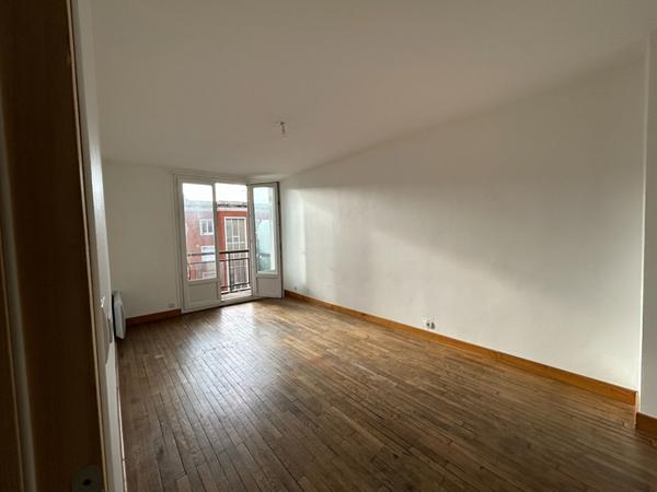 SQUARE SAINT ROCH - T2 35M² AVEC BALCON - STATIONNEMENT COLLECTIF