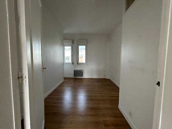 SQUARE SAINT ROCH - T2 35M² AVEC BALCON - STATIONNEMENT COLLECTIF
