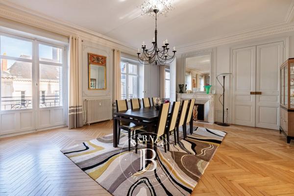 Nantes, Appartement 4 Chambres -  307 m² à vendre