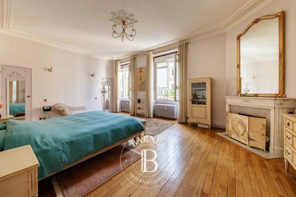 Nantes, Appartement 4 Chambres -  307 m² à vendre