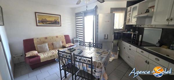 Appartement à Saint-Pierre-la-Mer APPARTEMENT T3 + PARKING