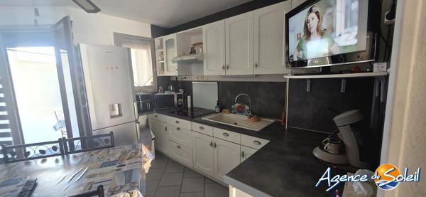Appartement à Saint-Pierre-la-Mer APPARTEMENT T3 + PARKING