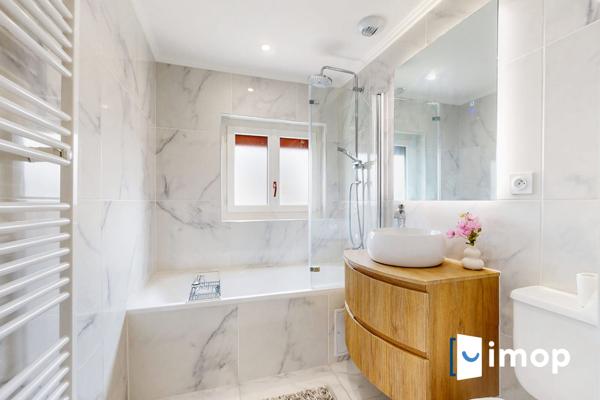 Maison rénovée + dépendance !