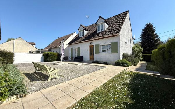 Maison à vendre    5 pièces • 120 m2 Villecresnes