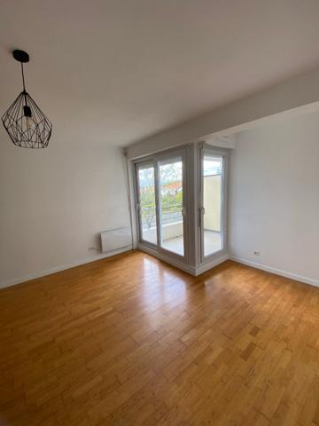 STUDIO NIORT - 1 pièce(s) - 27 m2