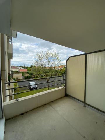 STUDIO NIORT - 1 pièce(s) - 27 m2