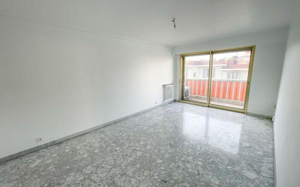 Appartement à vendre    3 pièces • 66,43 m2 Antibes