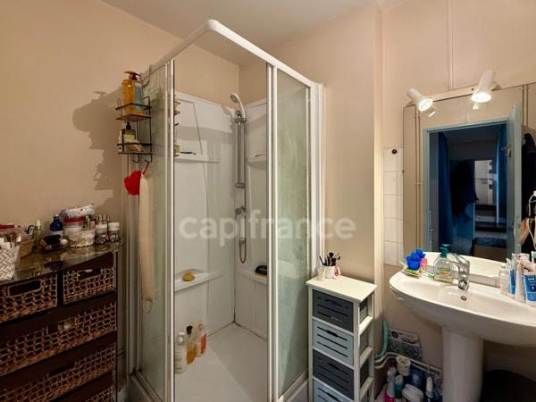 NIORT – Appartement T4 de 76 m² avec 3 chambres, balcon, parking et cave