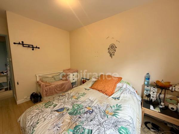 NIORT – Appartement T4 de 76 m² avec 3 chambres, balcon, parking et cave
