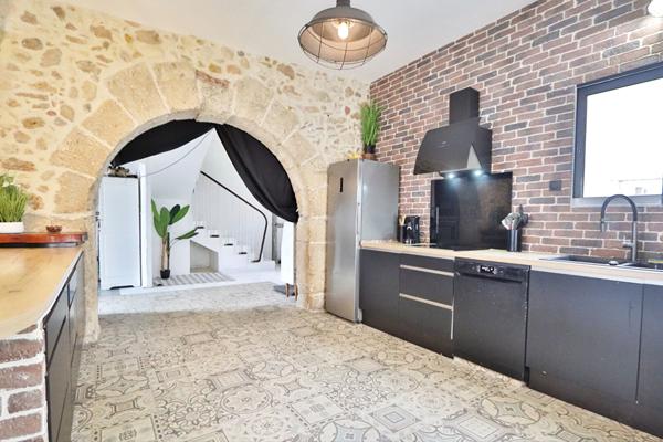 Maison Narbonne 7 pièce(s) 218 m2