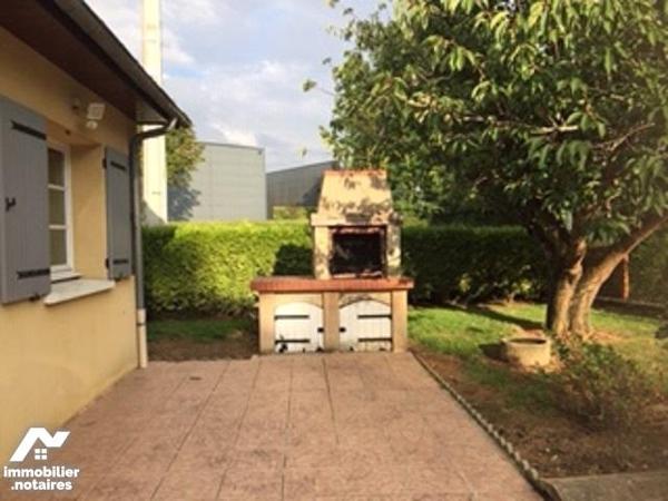 3 mns accès 4 voies : Maison 137 m2 hab : séjour -cuisine, 4 chs 2 SdB, . Garage