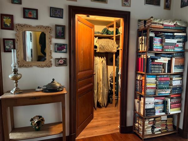 A VENDRE CENTRE MATHA MAISON EN PIERRE AVEC TERRAIN CLOS ET GARAGE