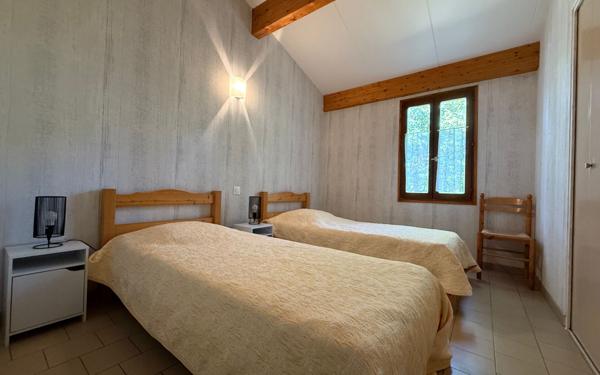 Maison à vendre    22 pièces •  Saint-Alban-Auriolles