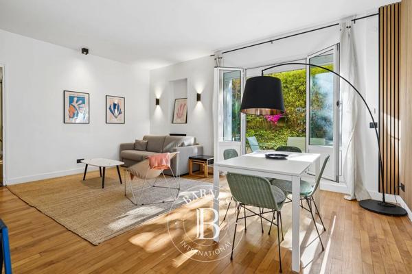 Paris 16ème, Appartement 1 Chambre -  54 m² à vendre