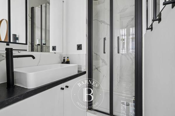 Paris 16ème, Appartement 1 Chambre -  54 m² à vendre