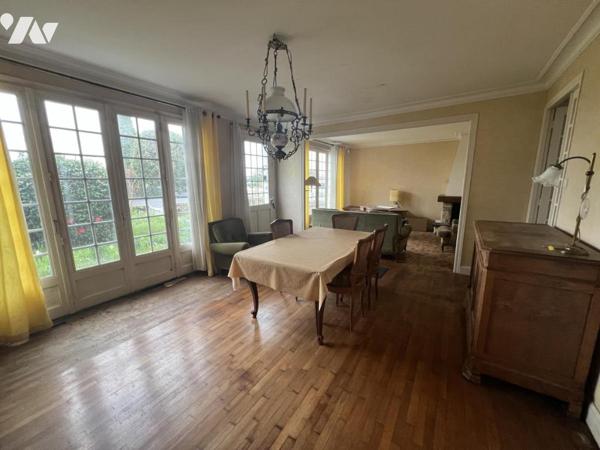 HENNEBONT quartier de la gare maison de type 6 avec garage sur 333 M² de terrain