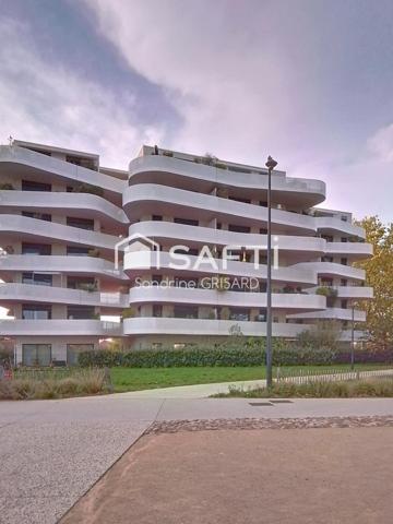 "vous n’avez plus qu’à poser vos valises. Appartement prêt à vivre – aucuns travaux à prévoir,  "