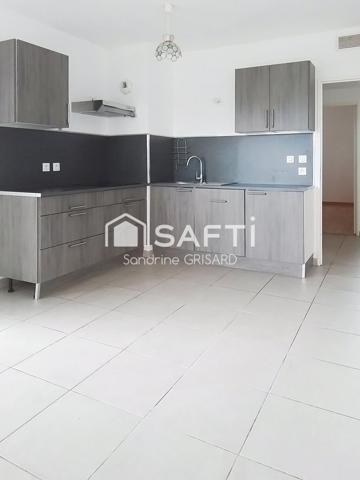 "vous n’avez plus qu’à poser vos valises. Appartement prêt à vivre – aucuns travaux à prévoir,  "