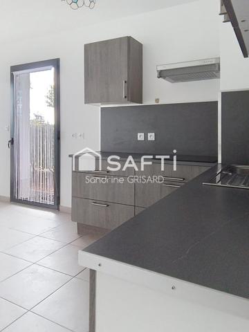 "vous n’avez plus qu’à poser vos valises. Appartement prêt à vivre – aucuns travaux à prévoir,  "