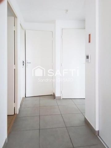 "vous n’avez plus qu’à poser vos valises. Appartement prêt à vivre – aucuns travaux à prévoir,  "