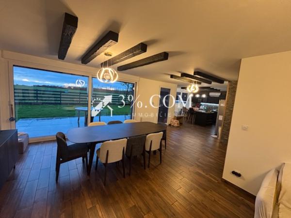 Maison
                                                                                                                                                                                                                                                                                                                        5 pièce(s)                                                                                                                                                                                                          4 chambre(s)                                                                                                                                                                                                          175  m²