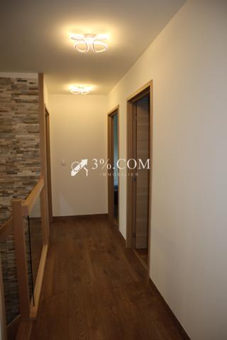 Maison
                                                                                                                                                                                                                                                                                                                        5 pièce(s)                                                                                                                                                                                                          4 chambre(s)                                                                                                                                                                                                          175  m²