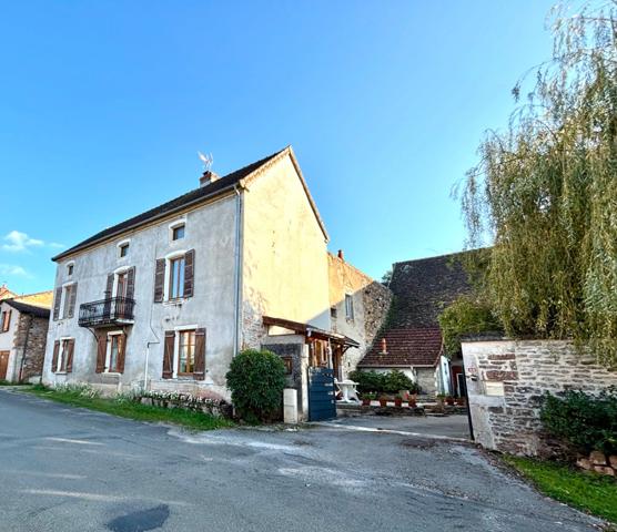 Maison à vendre 6 pièces - 200m2 - Grange - Terrain 960m² - NANTON