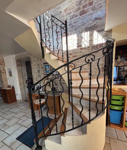 Maison à vendre 6 pièces - 200m2 - Grange - Terrain 960m² - NANTON