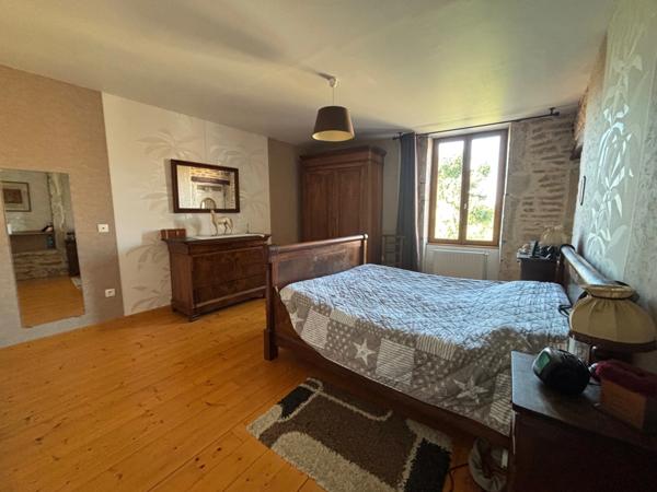 Maison à vendre 6 pièces - 200m2 - Grange - Terrain 960m² - NANTON