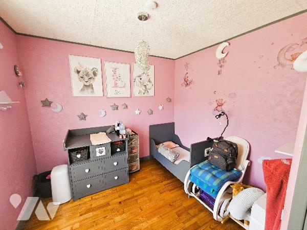 MONTREUIL AUX LIONS - Maison de ville