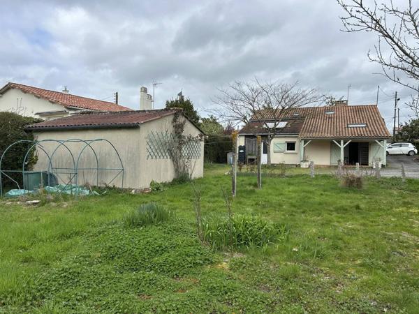 Pavillon dans Bressuire