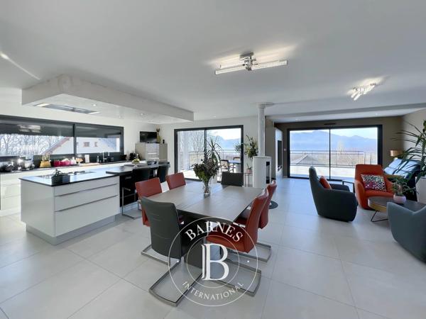 Aix-les-Bains, Maison 4 Chambres -  255 m² à vendre