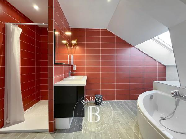 Aix-les-Bains, Maison 4 Chambres -  255 m² à vendre