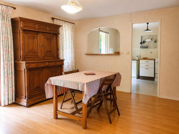Quartier grieu,vallon suisse,4 chambres possible