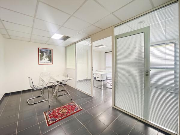 Bureaux Antony 2 pièce(s) 39 m2