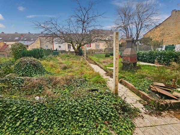 Maison de ville à Villers Semeuse à renover