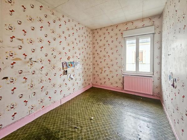 Maison de ville à Villers Semeuse à renover