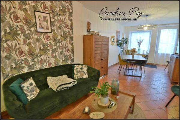 Saint-Hilaire-de-Clisson (44190) SAINT-HILAIRE-DE-CLISSON Centre bourg, proche CLISOSN Maison de 112 m² hab avec 4 ch et dépendance.