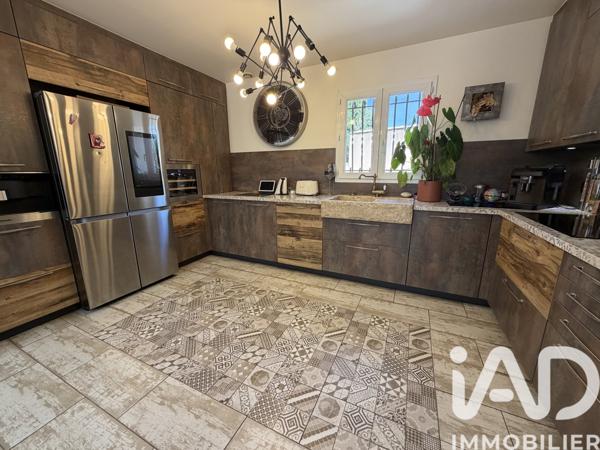 Maison à vendre 6 pièces 165 m² Rognac