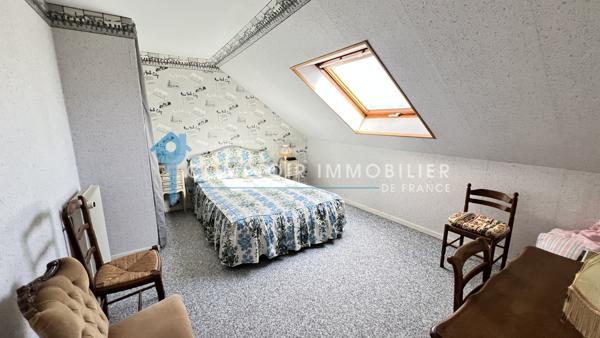 Maison 8 pièce(s) 5 chambre(s) 180 m²