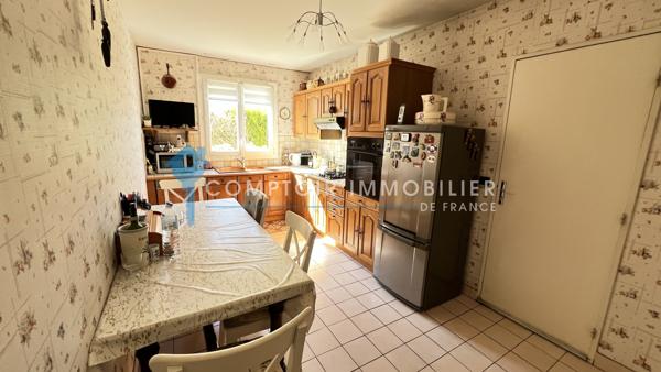 Maison 8 pièce(s) 5 chambre(s) 180 m²