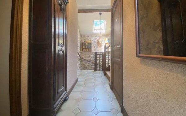 Maison à vendre    6 pièces •  Arleuf