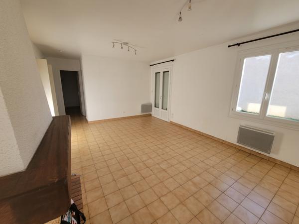 Villa T3 avec jardin et garage  Bram (11150)