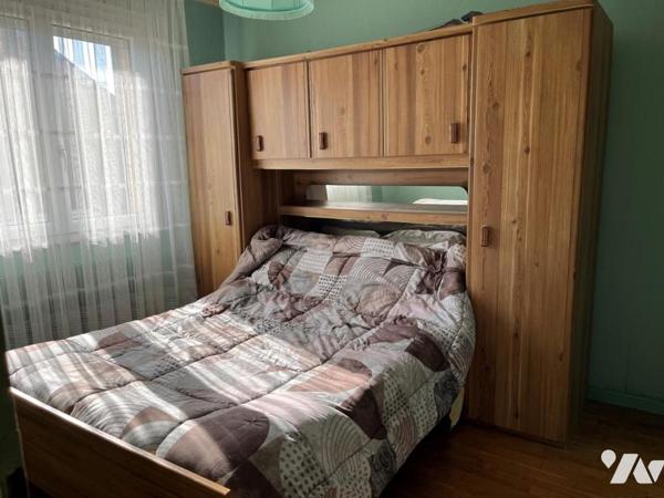 NUITS SAINT GEORGES en impasse, vte maison indépendante de type IV , avec rez jardin  