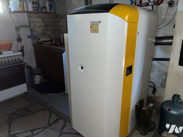 NUITS SAINT GEORGES en impasse, vte maison indépendante de type IV , avec rez jardin  